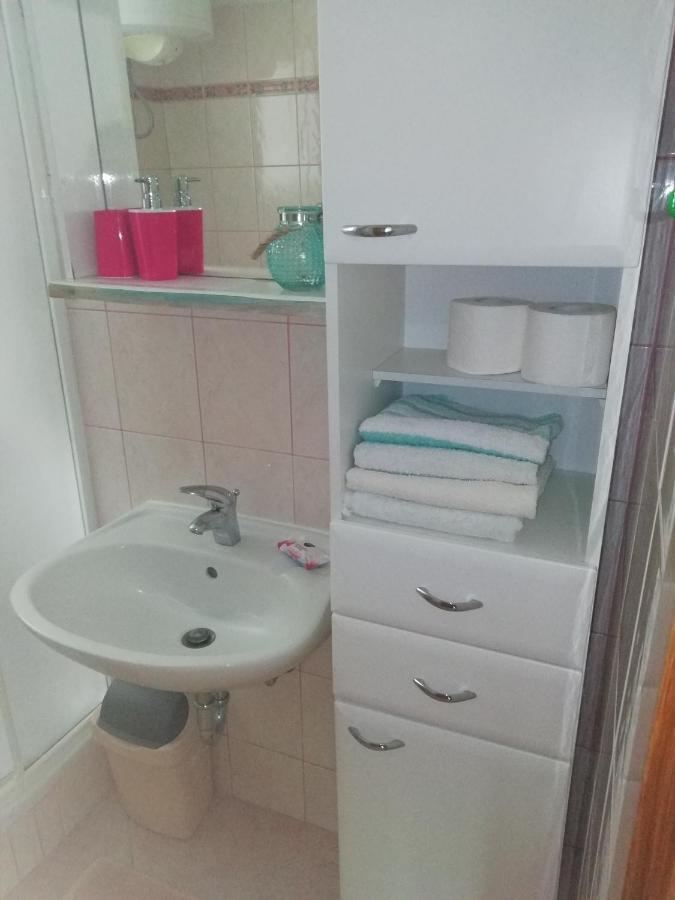 Feel Good Apartment Банёл Экстерьер фото